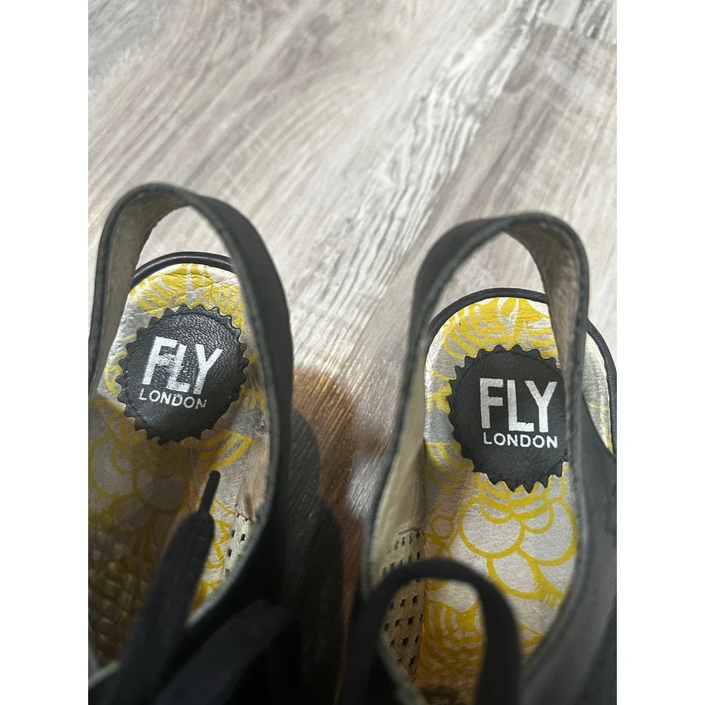 Fly London Yala Black Leather Perforated Lace Up Wedge Sandals Peep Toe EU39/US8